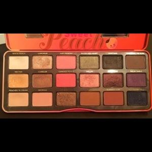 Two Faced Sweet Peach 🍑 Palette